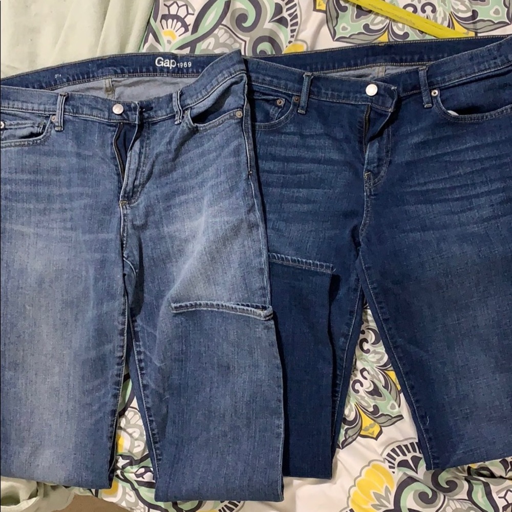 2 pairs of gap jeans. 2 for the price of one.